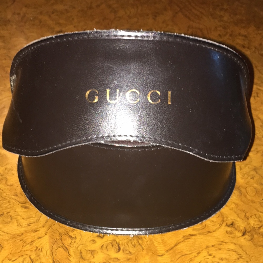 Vintage Gucci sunglasses with Gucci case